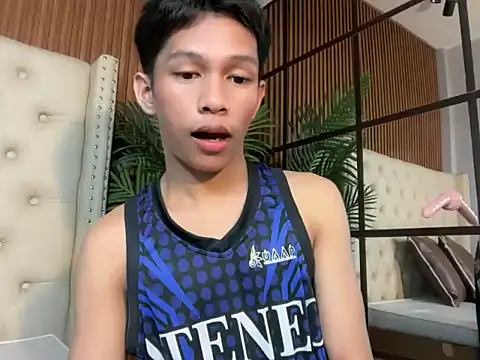 TheBoyAboveYou online show from 06/22/26, 10:56