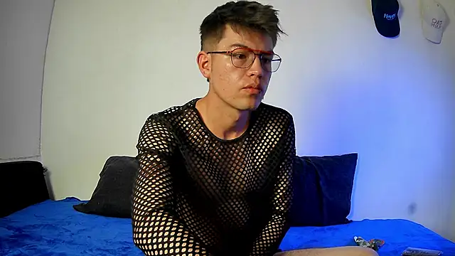Snapshot of nicolatinboy chatting on 02/06/26, 09:29 nicolatinboy online show from 02/06/26, 09:29