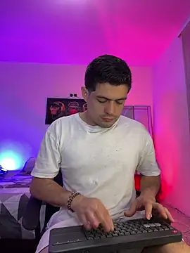 williamsmiiths16 online show from 05/09/26, 10:53