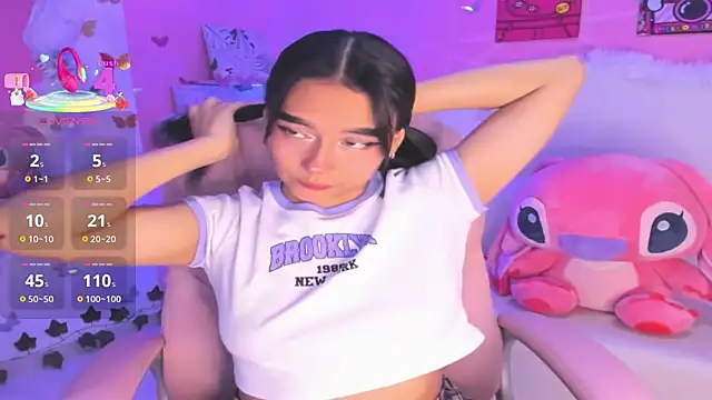 isabella castillo  online show from 12/03/25, 08:40