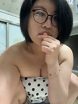 luckybaby666999 online show from 07/06/26, 10:23