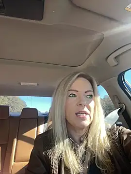 Snapshot of sinfulsara chatting on 12/16/25, 05:51 sinfulsara online show from 12/16/25, 05:51