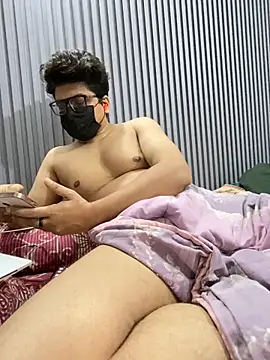 Snapshot of Shanky_HD chatting on 12/13/25, 08:25 Shanky HD online show from 12/13/25, 08:25