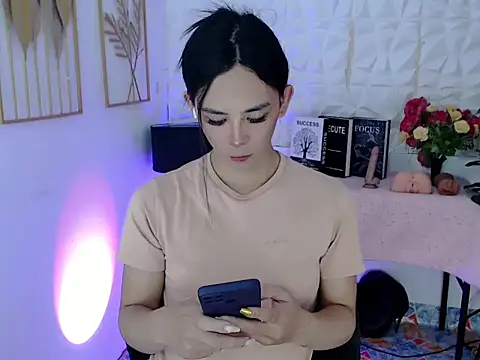 Snapshot of streetdoll69 chatting on 12/16/25, 10:26 streetdoll69 online show from 12/16/25, 10:26