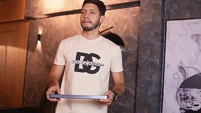 Snapshot of Thiago_Voss chatting on 12/15/25, 12:31 Thiago Voss online show from 12/15/25, 12:31