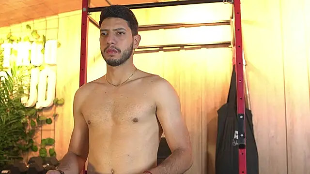 Snapshot of Thiago_Voss chatting on 12/17/25, 12:22 Thiago Voss online show from 12/17/25, 12:22