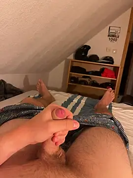 hannes256102 online show from 07/31/26, 10:31