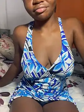 Snapshot of truthbabe chatting on 12/14/25, 03:12 truthbabe online show from 12/14/25, 03:12