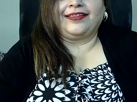 Snapshot of Soniya_Sha chatting on 02/03/26, 06:57 Soniya Sha online show from 02/03/26, 06:57