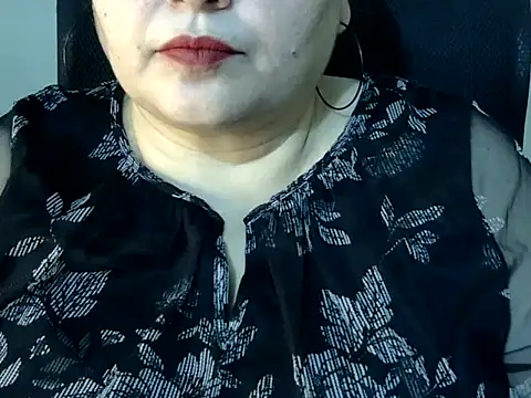 Snapshot of Soniya_Sha chatting on 02/20/26, 02:17 Soniya Sha online show from 02/20/26, 02:17