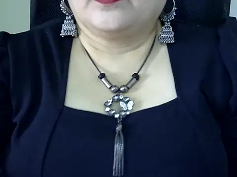Snapshot of Soniya_Sha chatting on 04/05/26, 06:54 Soniya Sha online show from 04/05/26, 06:54