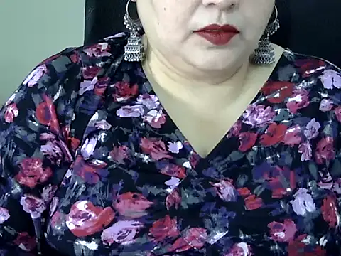 Snapshot of Soniya_Sha chatting on 04/09/26, 07:03 Soniya Sha online show from 04/09/26, 07:03