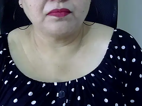 Snapshot of Soniya_Sha chatting on 05/07/26, 06:52 Soniya Sha online show from 05/07/26, 06:52