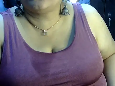 Soniya Sha online show from 07/28/26, 03:21