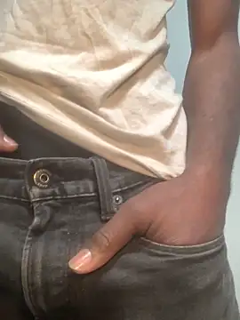 Snapshot of goldenshower2451 chatting on 12/03/25, 10:41 goldenshower2451 online show from 12/03/25, 10:41