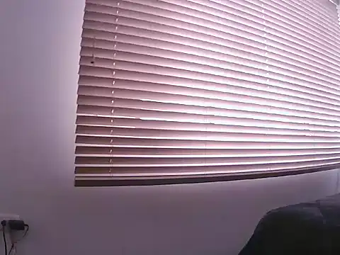 Snapshot of Fernanda_andrew chatting on 04/15/26, 03:30 Fernanda andrew online show from 04/15/26, 03:30