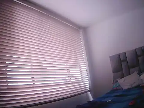 Snapshot of Fernanda_andrew chatting on 06/10/26, 04:06 Fernanda andrew online show from 06/10/26, 04:06