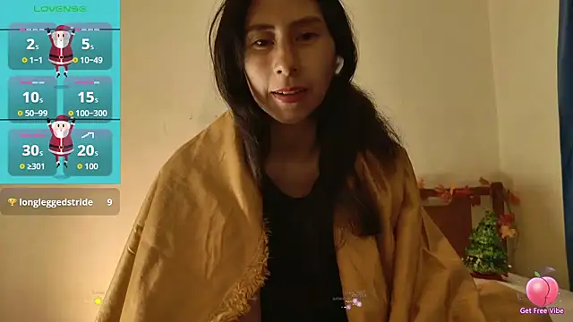 Snapshot of MoonLipsON- chatting on 12/19/25, 07:37 MoonLipsON- online show from 12/19/25, 07:37