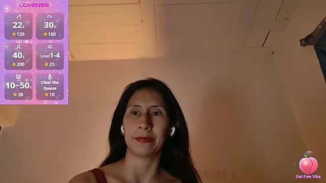 Snapshot of MoonLipsON- chatting on 03/09/26, 12:14 MoonLipsON- online show from 03/09/26, 12:14