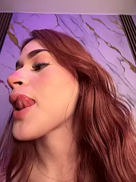 Francesca Galeano online show from 12/17/25, 08:48