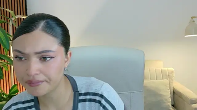 victoria   moon online show from 06/04/26, 01:50