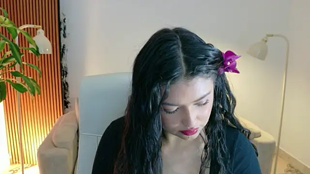 victoria   moon online show from 06/22/26, 02:58