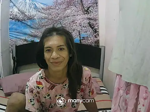 Snapshot of Asiangoddezzts chatting on 06/19/26, 01:37 Asiangoddezzts online show from 06/19/26, 01:37