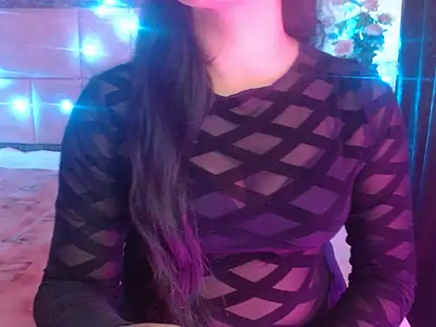 Snapshot of Lola_Bebe chatting on 03/25/26, 05:02 Lola Bebe online show from 03/25/26, 05:02