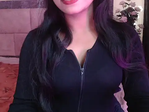 Snapshot of Lola_Bebe chatting on 04/04/26, 05:16 Lola Bebe online show from 04/04/26, 05:16