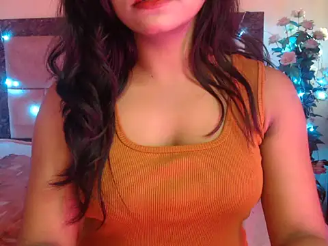 Snapshot of Lola_Bebe chatting on 04/06/26, 04:46 Lola Bebe online show from 04/06/26, 04:46