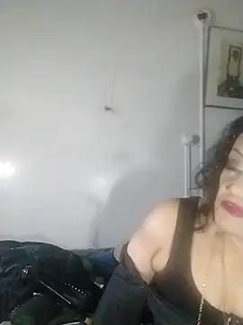 Snapshot of rexcumhrd chatting on 12/18/25, 11:27 rexcumhrd online show from 12/18/25, 11:27