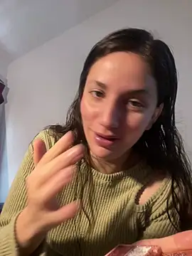 Snapshot of Marestrella-25 chatting on 07/23/26, 03:32 Marestrella-25 online show from 07/23/26, 03:32