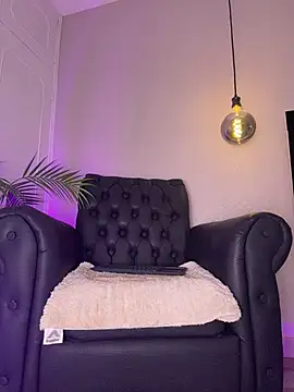 Sophie-velvet online show from 07/12/26, 07:49