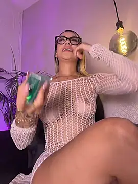 Sophie-velvet online show from 07/28/26, 08:01