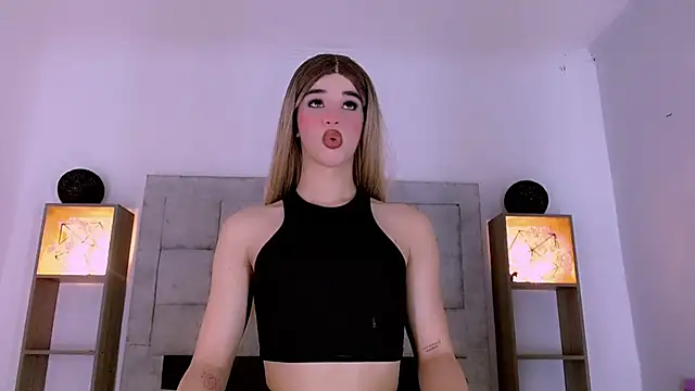 Snapshot of Hanna_Sophia1 chatting on 12/16/25, 07:30 Hanna Sophia1 online show from 12/16/25, 07:30