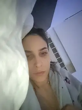 Snapshot of cristinalore chatting on 12/05/25, 05:42 cristinalore online show from 12/05/25, 05:42