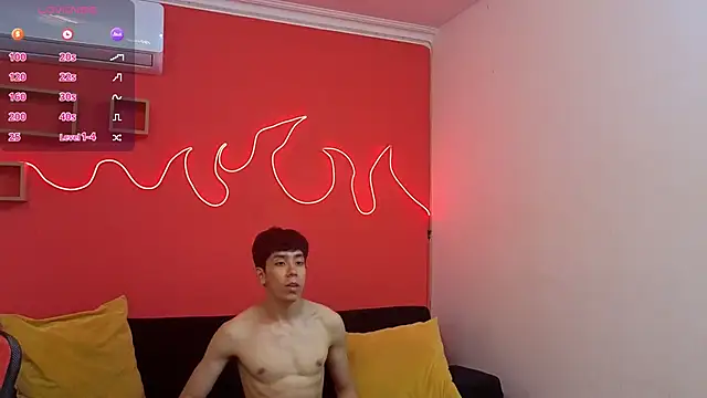 Neo Twink online show from 04/07/26, 07:03