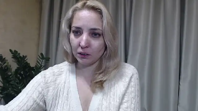 Snapshot of sweetpussy chatting on 11/19/25, 05:13 sweetpussy online show from 11/19/25, 05:13