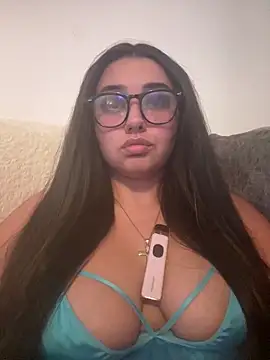 Wild Busty Niyah XX online show from 06/13/26, 07:23
