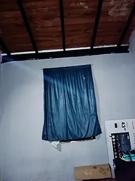 Vaness hot online show from 05/12/26, 11:13
