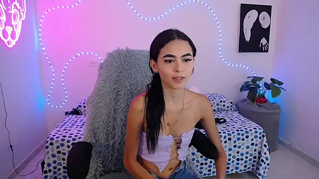 Sofia tgn online show from 05/14/26, 06:47