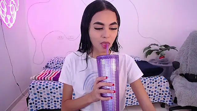 Sofia tgn online show from 05/21/26, 06:37