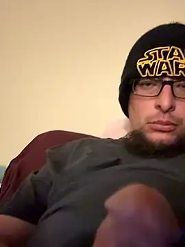 Snapshot of GhostXNINX chatting on 12/15/25, 02:16 GhostXNINX online show from 12/15/25, 02:16