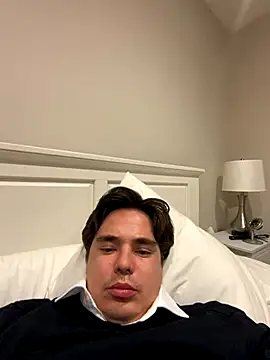 Snapshot of phantom898983 chatting on 12/16/25, 09:14 phantom898983 online show from 12/16/25, 09:14