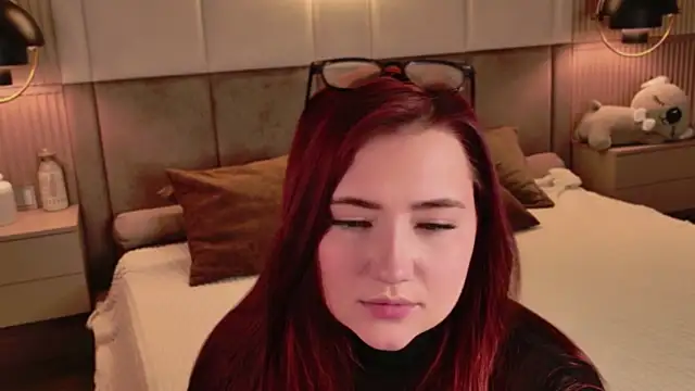Snapshot of DakotaSecret chatting on 04/18/26, 11:03 DakotaSecret online show from 04/18/26, 11:03