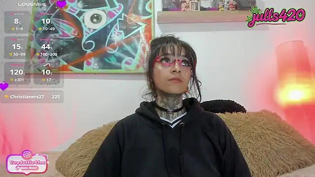Julls420  online show from 06/18/26, 09:14