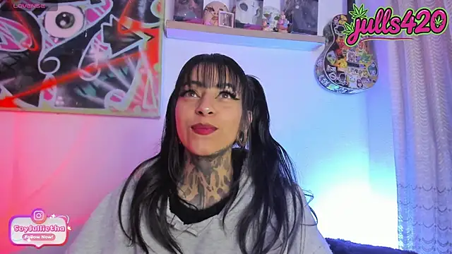 Julls420  online show from 07/30/26, 01:48