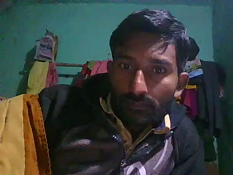 Snapshot of darkboy00011 chatting on 12/16/25, 05:51 darkboy00011 online show from 12/16/25, 05:51