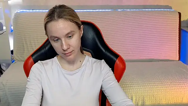 MiaBun1 online show from 05/02/26, 07:02