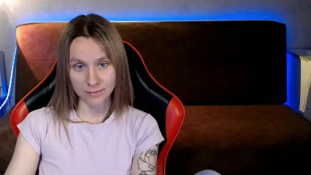 MiaBun1 online show from 06/13/26, 07:28